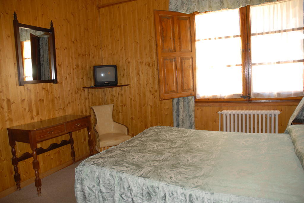 Hotel Europa Les Zimmer foto
